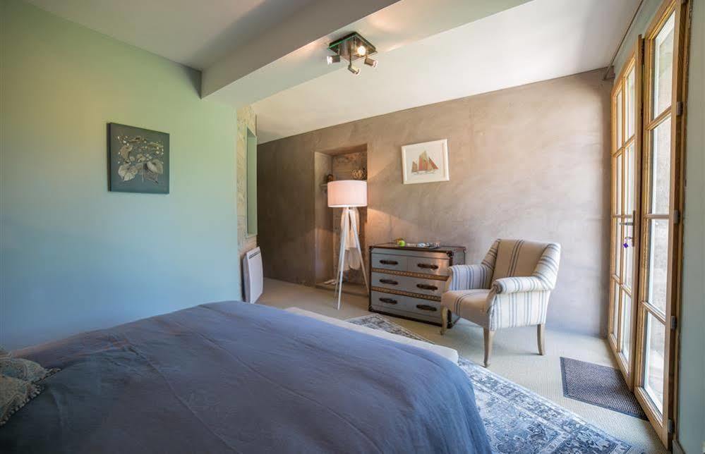 Bed and Breakfast Les Dames de Nage Grand-Champ Exterior foto