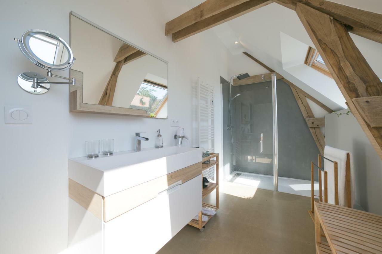 Bed and Breakfast Les Dames de Nage Grand-Champ Exterior foto